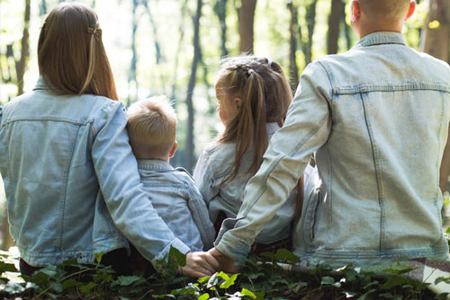 Familie im Wald Familie Wald